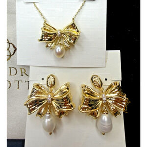 Kendra Scott x LoveShackFancy Bow Necklace & Earrings Set – Gold Plated – White